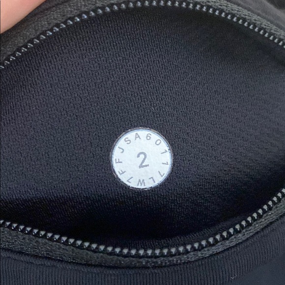 Lululemon High-Rise Speed Shorts - Picture 3 of 3